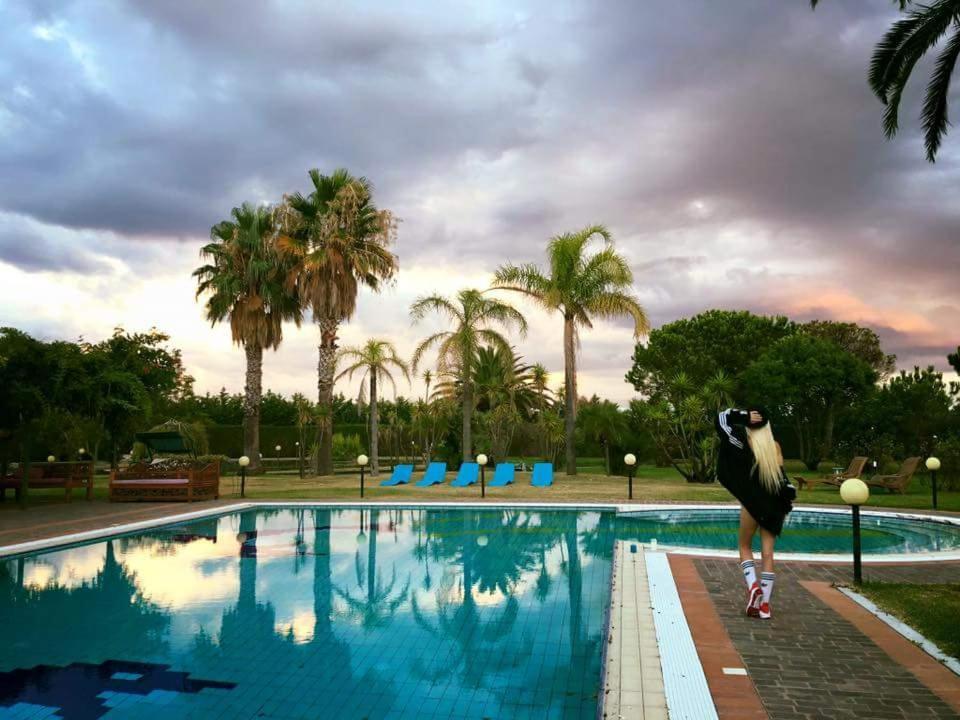 Villa Le Tre Dame B&B 巴蒂帕利亚 外观 照片