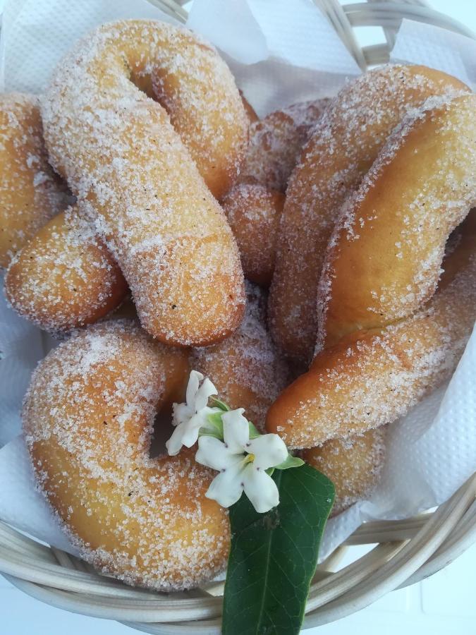 Villa Le Tre Dame B&B 巴蒂帕利亚 外观 照片