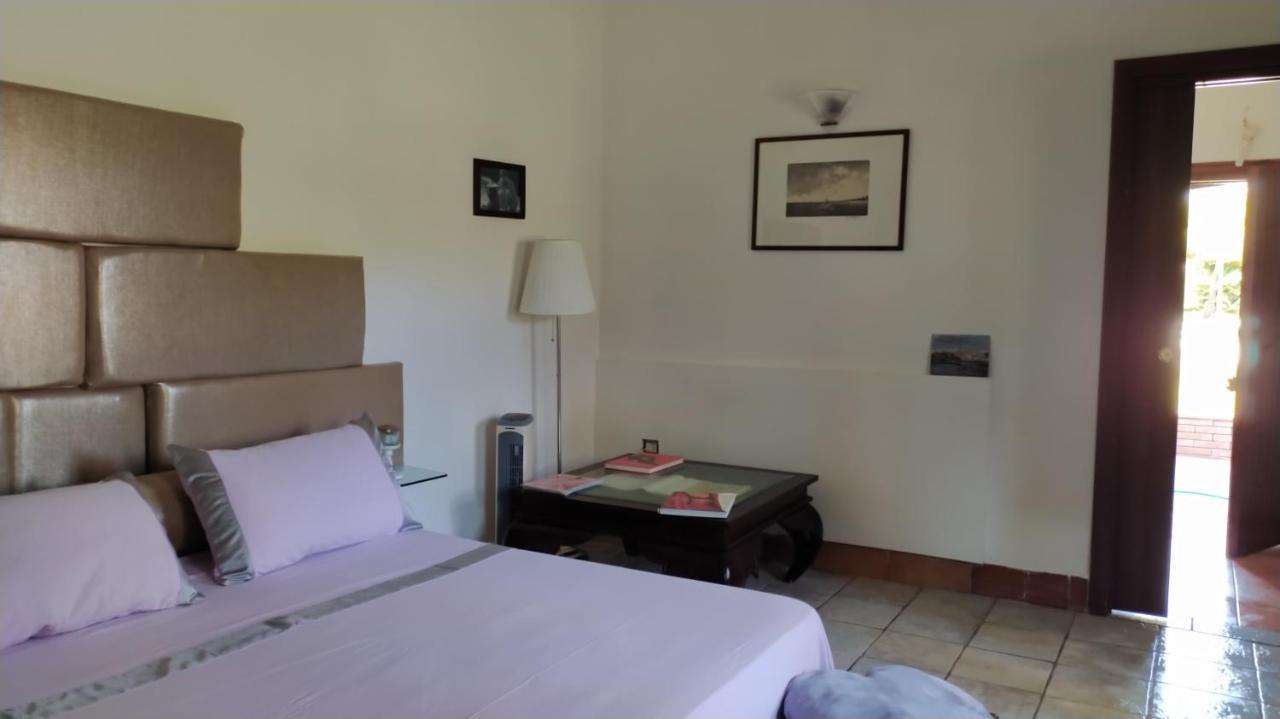 Villa Le Tre Dame B&B 巴蒂帕利亚 外观 照片